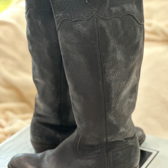 Women’s frye boots Carson lug riding size 9 distressed black - Picture 2 of 6